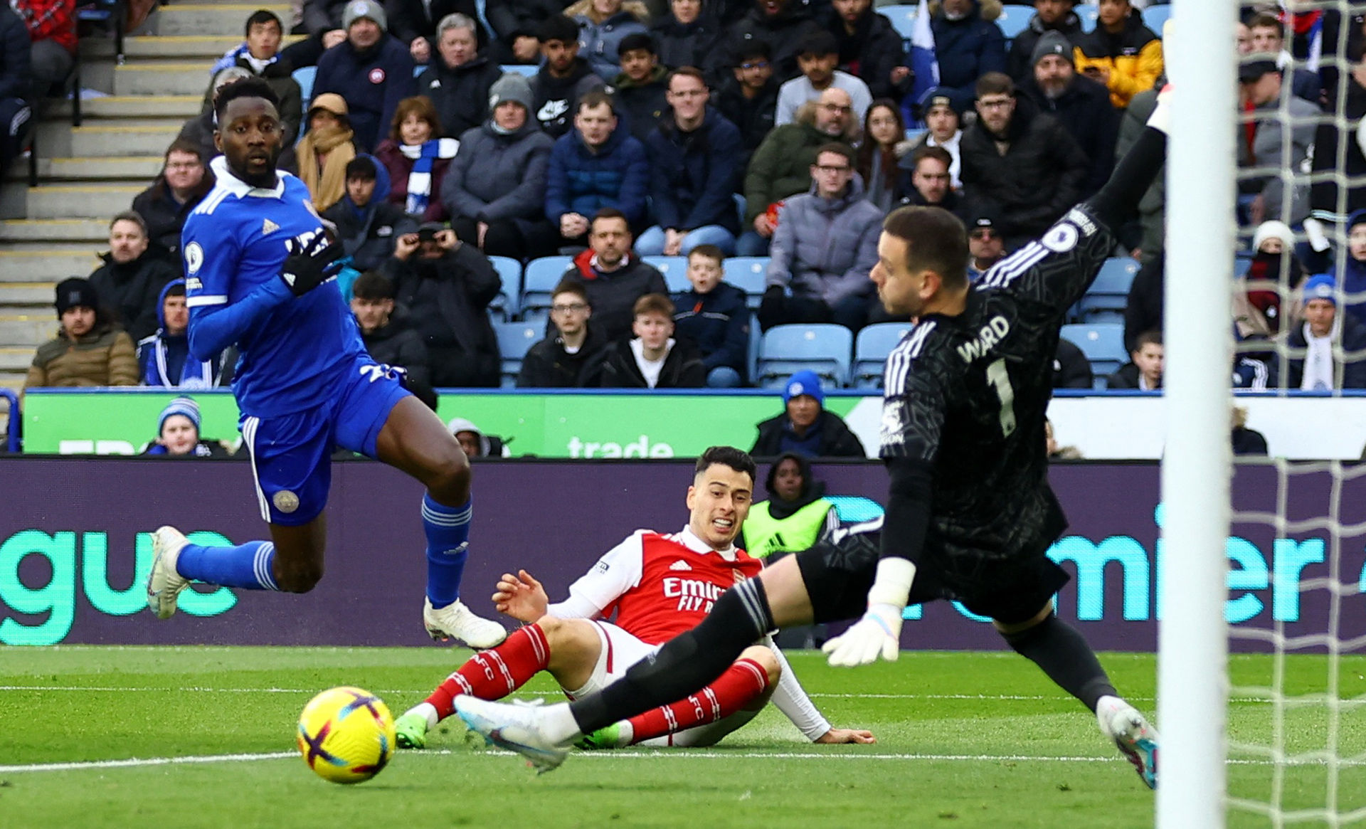 冠球队面临 冠球队面临